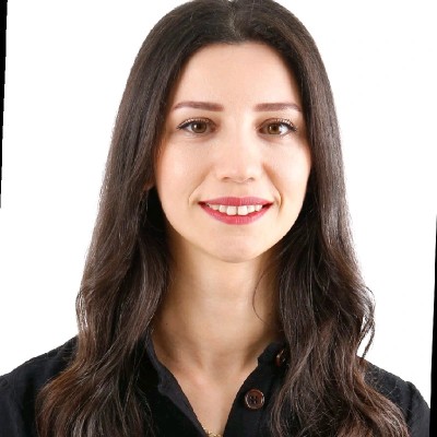 Burcu Yanardağ, uzman pilates eğitmeni